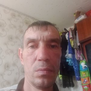 Максим , 47 лет